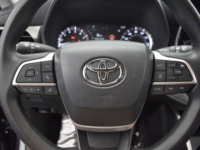 used 2023 Toyota Highlander car, priced at $34,142