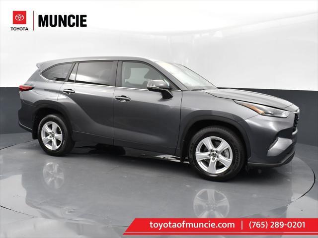 used 2023 Toyota Highlander car, priced at $34,142