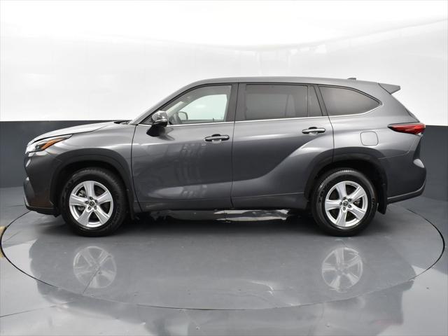 used 2023 Toyota Highlander car, priced at $34,142