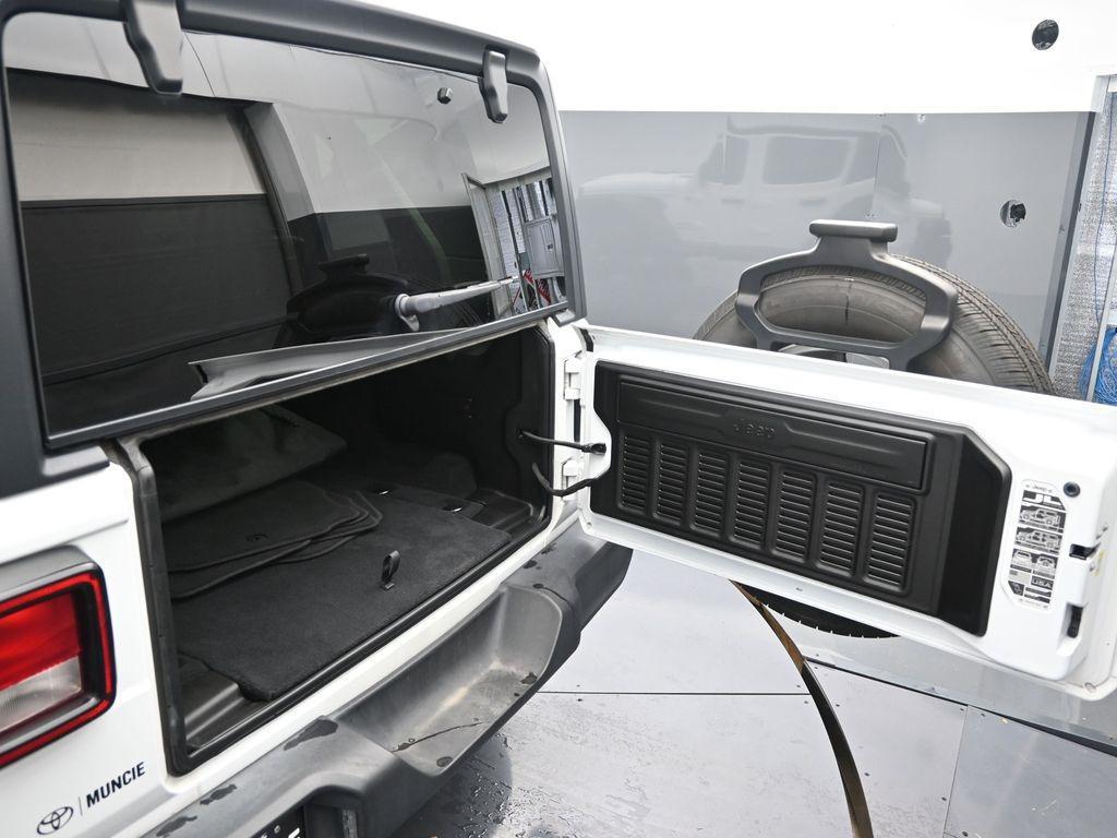 used 2019 Jeep Wrangler Unlimited car, priced at $26,276