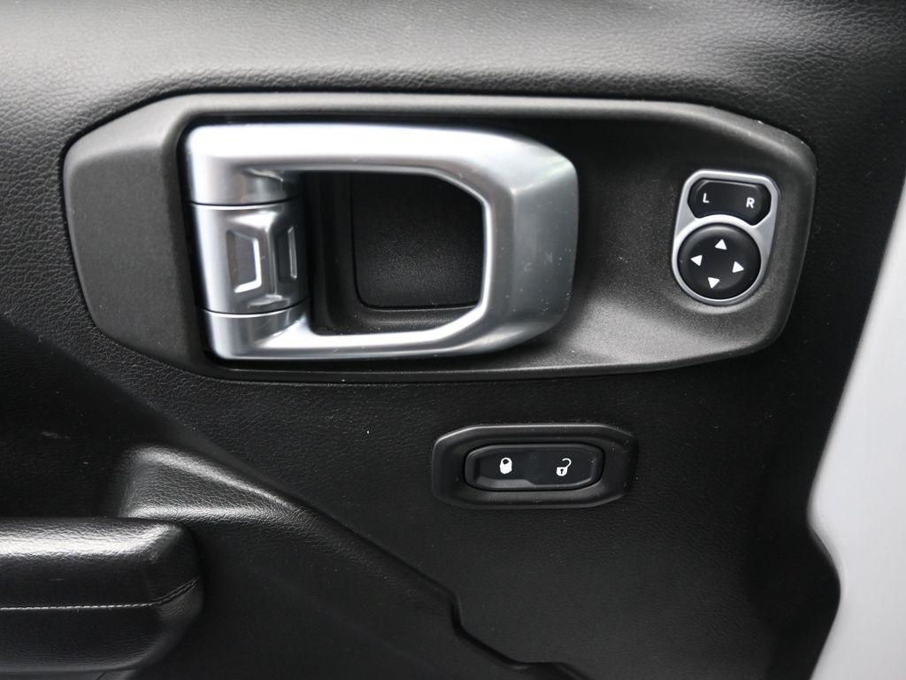 used 2019 Jeep Wrangler Unlimited car, priced at $26,276