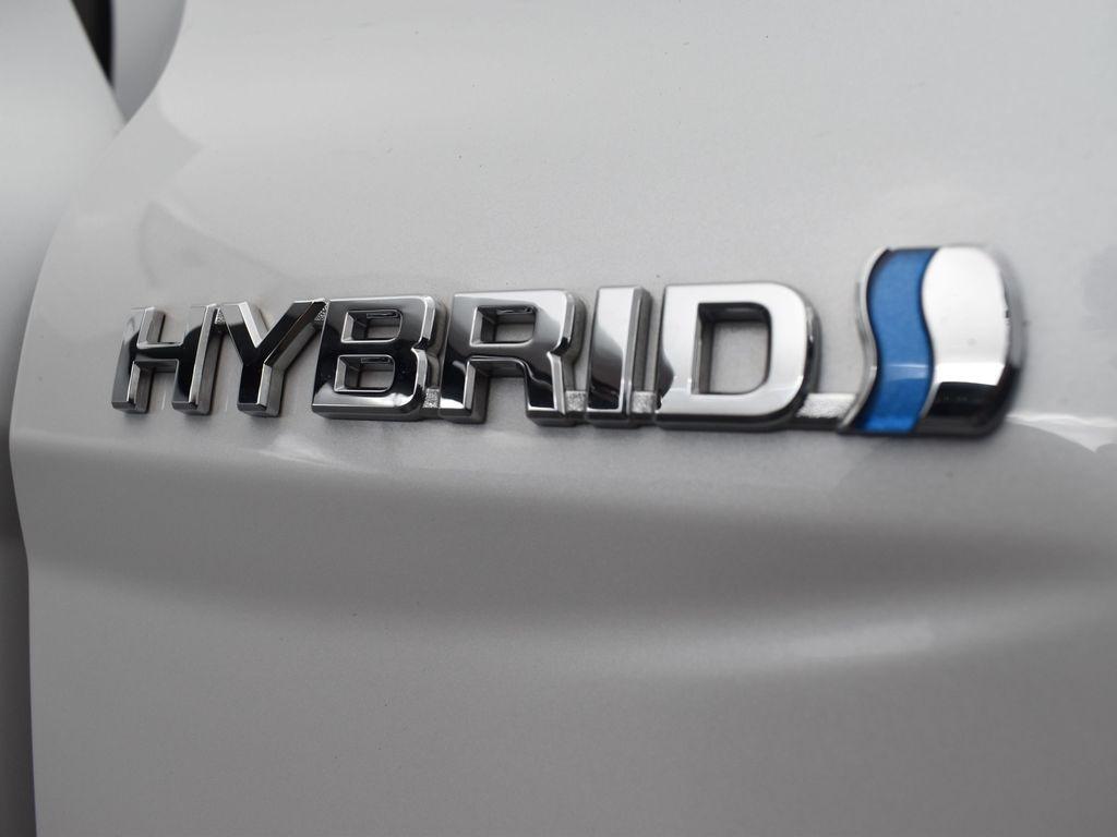 used 2019 Toyota Camry Hybrid car, priced at $23,817