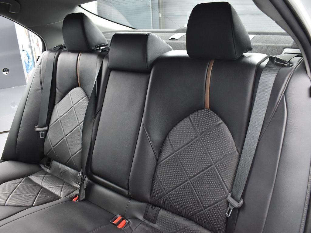 used 2019 Toyota Camry Hybrid car, priced at $23,817