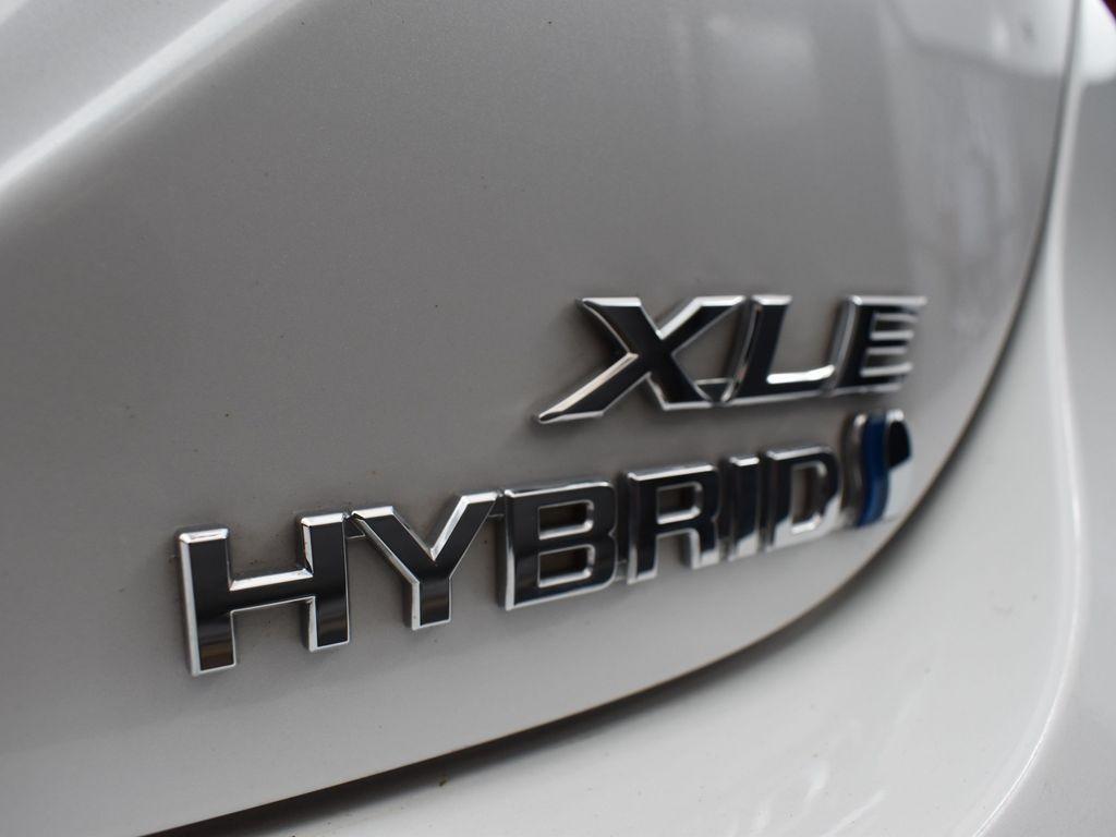 used 2019 Toyota Camry Hybrid car, priced at $23,817