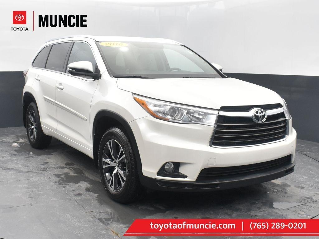 used 2016 Toyota Highlander car, priced at $19,547