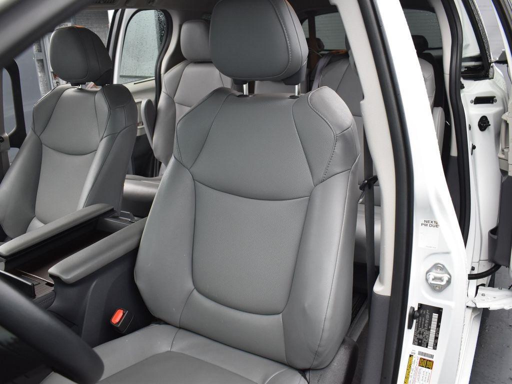 used 2023 Toyota Sienna car, priced at $41,033