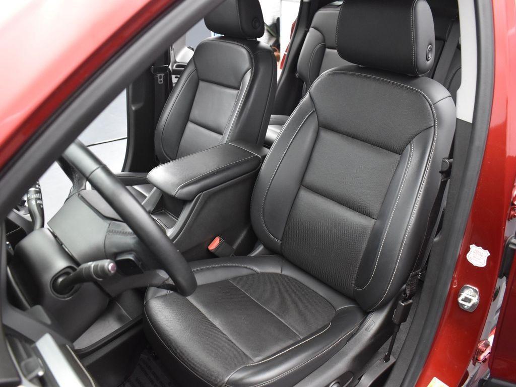used 2023 GMC Acadia car, priced at $29,943