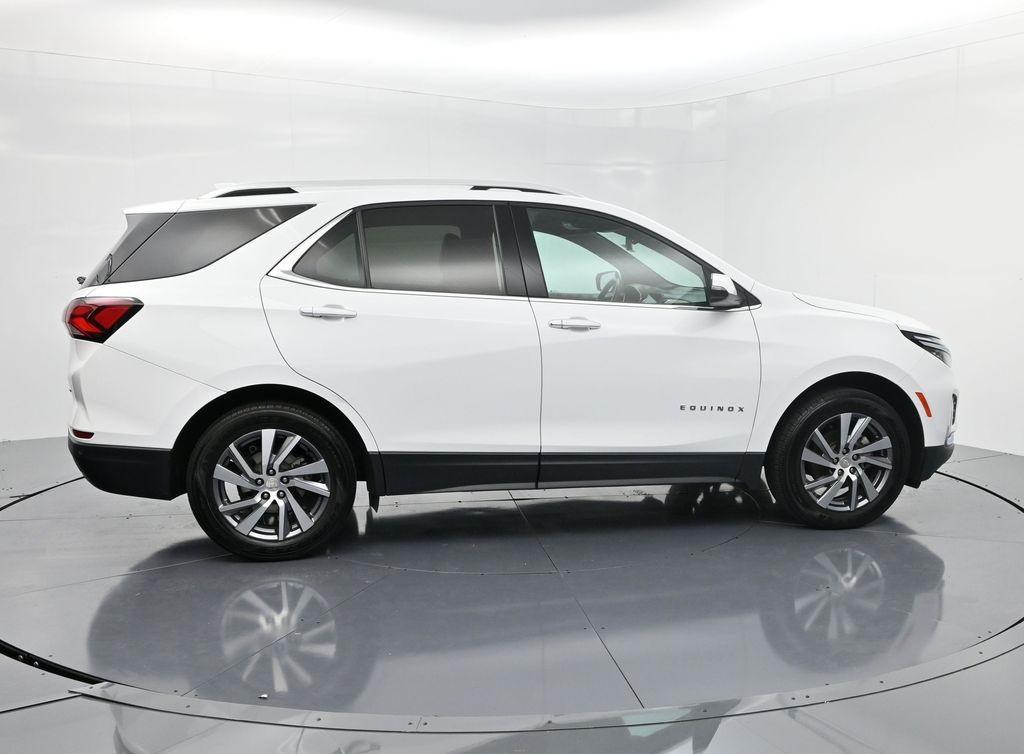 used 2022 Chevrolet Equinox car, priced at $23,965