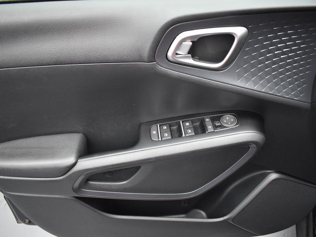 used 2022 Kia Soul car, priced at $19,268