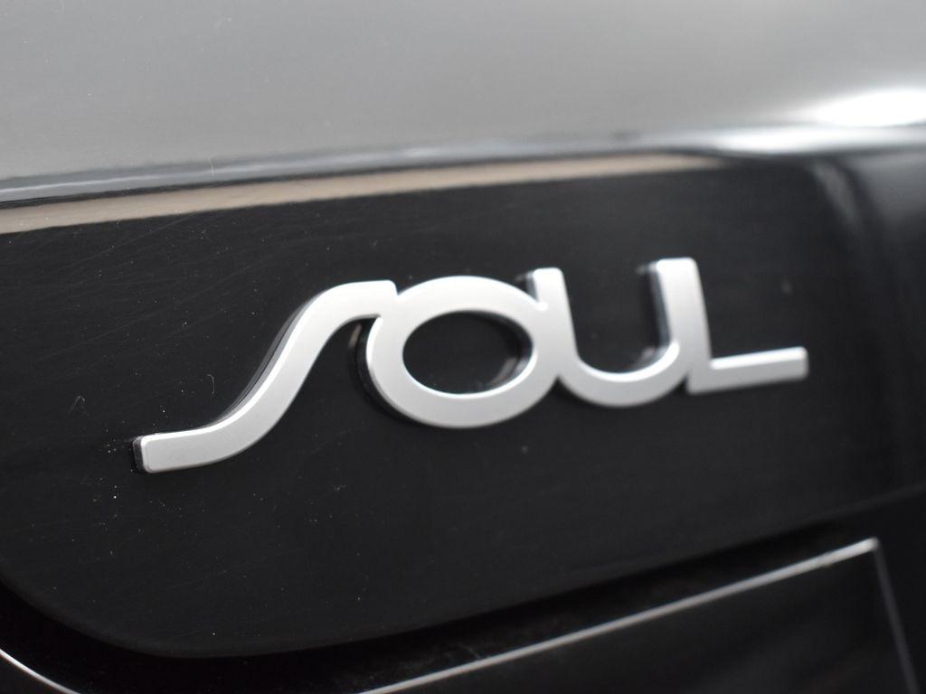 used 2022 Kia Soul car, priced at $19,268