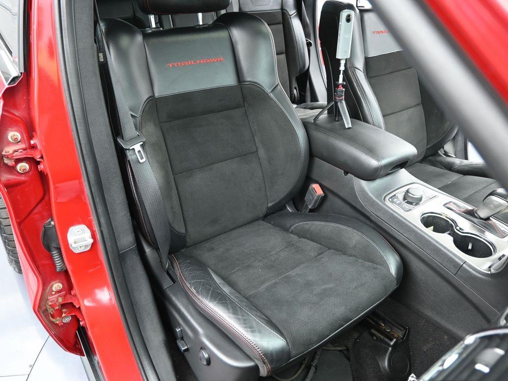 used 2021 Jeep Grand Cherokee car, priced at $29,467