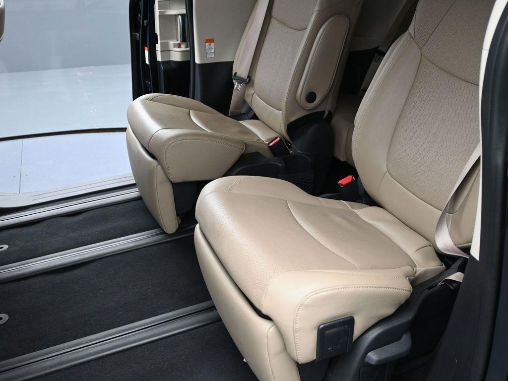 used 2024 Toyota Sienna car, priced at $50,495