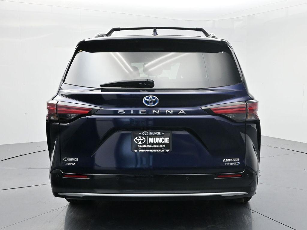 used 2024 Toyota Sienna car, priced at $50,495