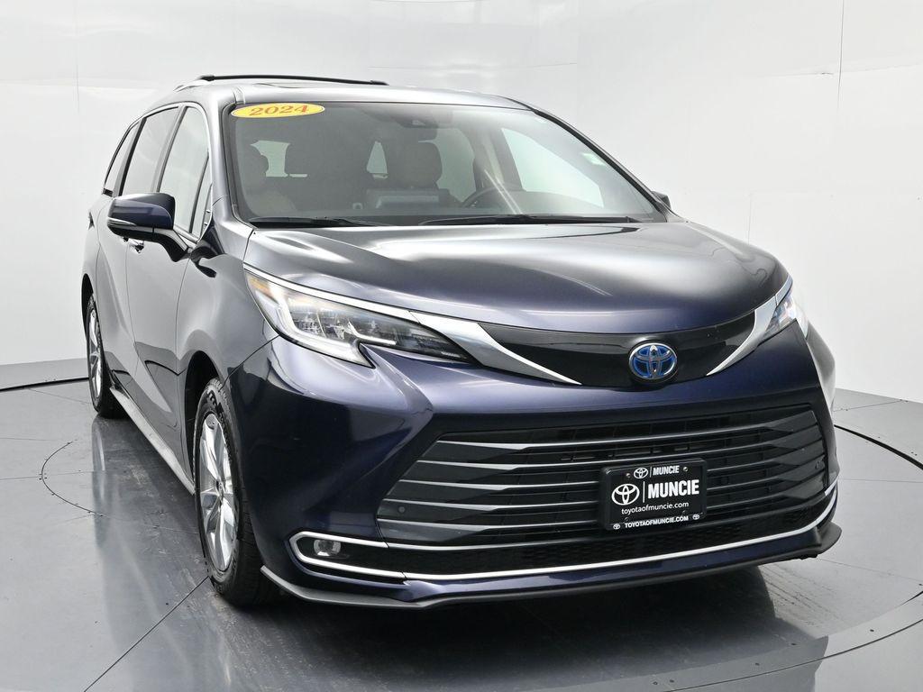 used 2024 Toyota Sienna car, priced at $50,495