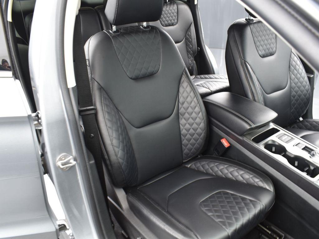 used 2024 Ford Edge car, priced at $32,987