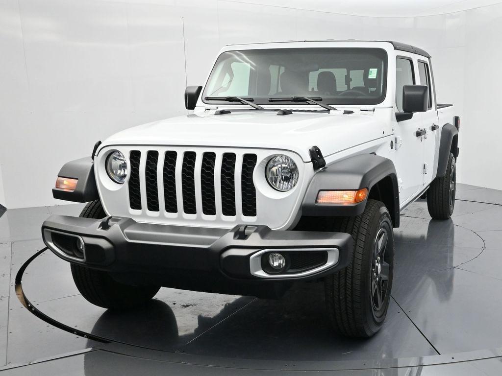 used 2023 Jeep Gladiator car, priced at $27,439