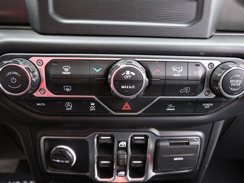 used 2023 Jeep Gladiator car, priced at $27,439