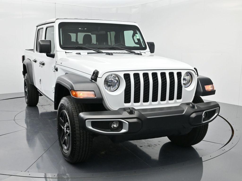 used 2023 Jeep Gladiator car, priced at $27,439