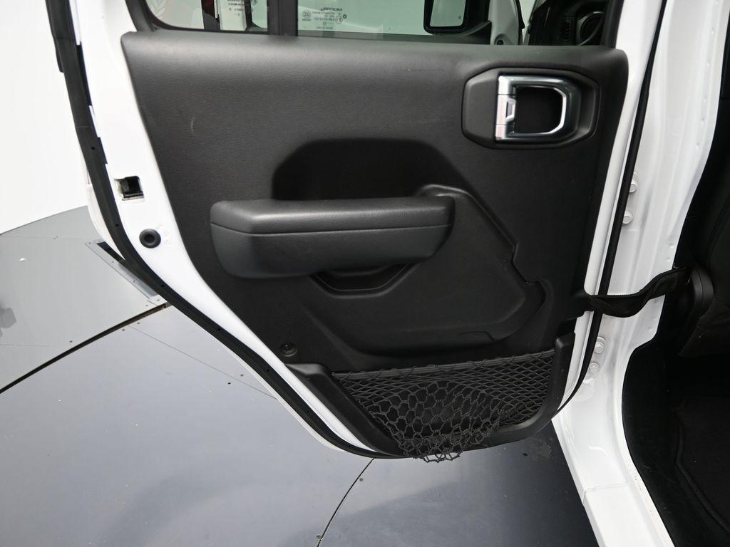 used 2023 Jeep Gladiator car, priced at $27,439