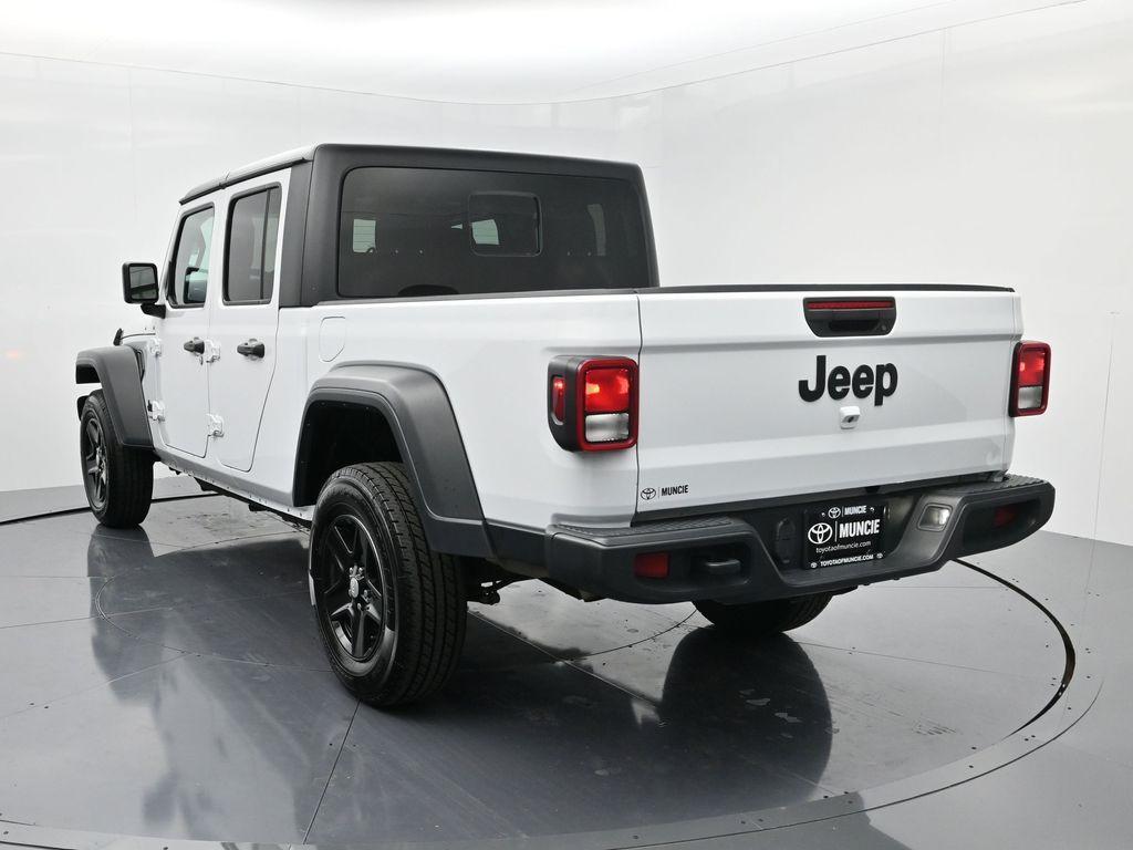 used 2023 Jeep Gladiator car, priced at $27,439