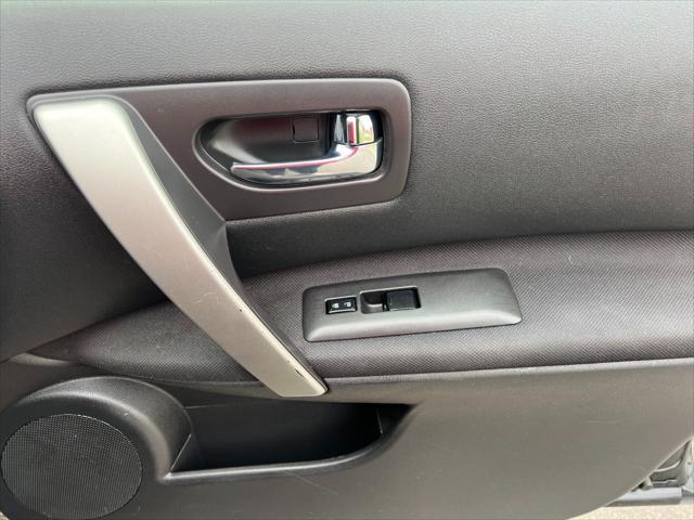 used 2009 Nissan Rogue car, priced at $3,881