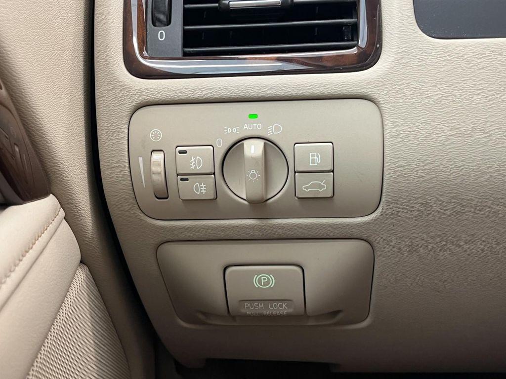 used 2013 Volvo XC70 car, priced at $8,995