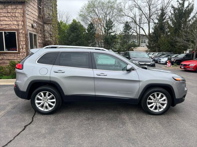 used 2015 Jeep Cherokee car, priced at $11,495