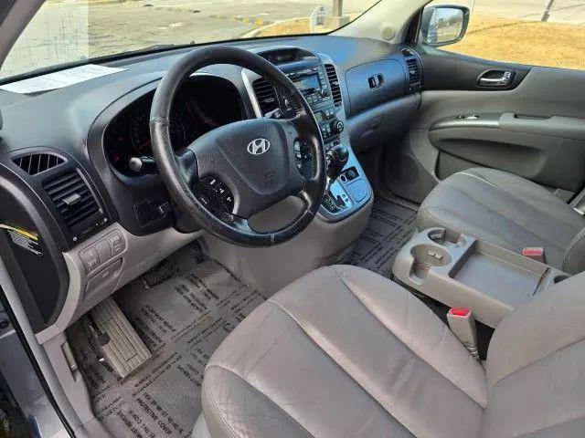 used 2007 Hyundai Entourage car, priced at $4,995