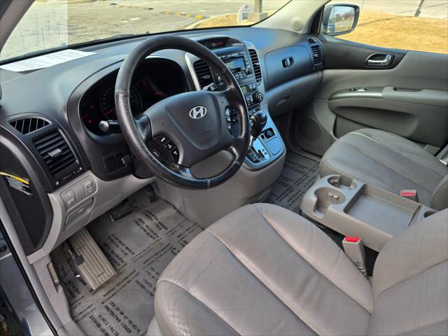 used 2007 Hyundai Entourage car, priced at $4,995
