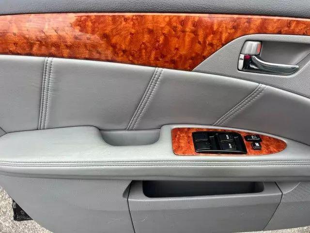 used 2006 Toyota Avalon car, priced at $4,995