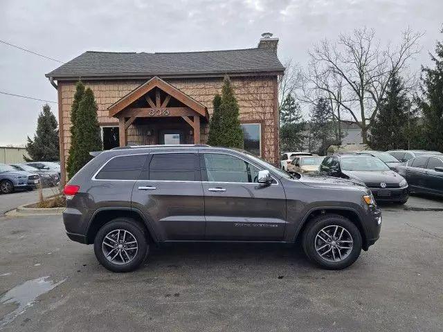used 2018 Jeep Grand Cherokee car, priced at $15,659