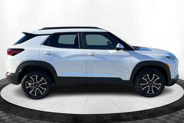 new 2025 Chevrolet TrailBlazer car, priced at $34,075