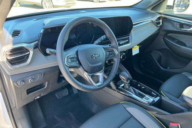 new 2025 Chevrolet TrailBlazer car, priced at $34,075