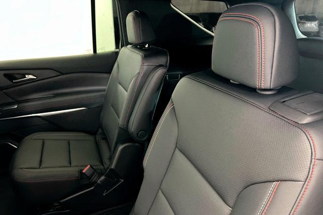 new 2025 Chevrolet Traverse car, priced at $55,240