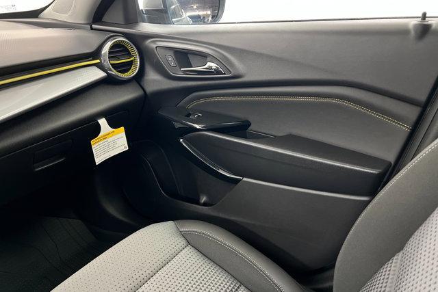 new 2025 Chevrolet Trax car, priced at $25,090