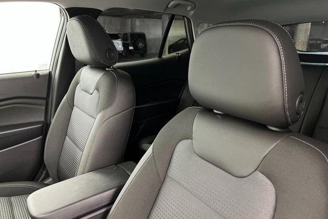 new 2025 Chevrolet Trax car, priced at $25,090