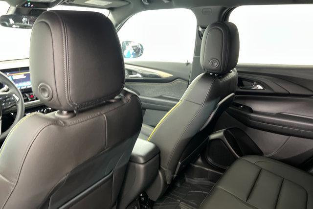 new 2025 Chevrolet TrailBlazer car, priced at $33,825