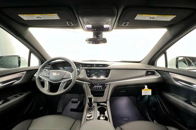 new 2025 Cadillac XT5 car, priced at $47,225