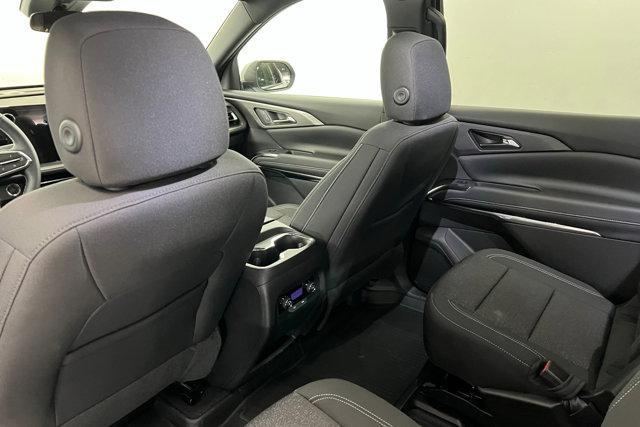 new 2026 Chevrolet Traverse car, priced at $44,115