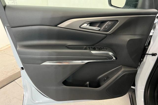 new 2026 Chevrolet Traverse car, priced at $44,115