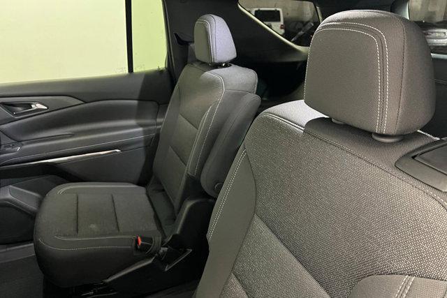 new 2026 Chevrolet Traverse car, priced at $44,115