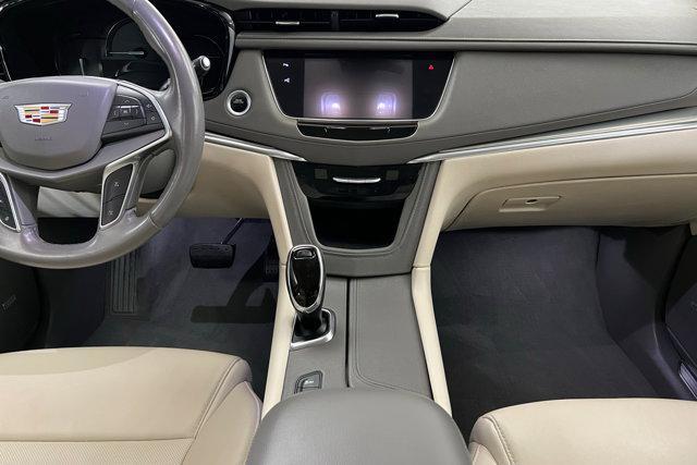 used 2018 Cadillac XT5 car, priced at $20,400