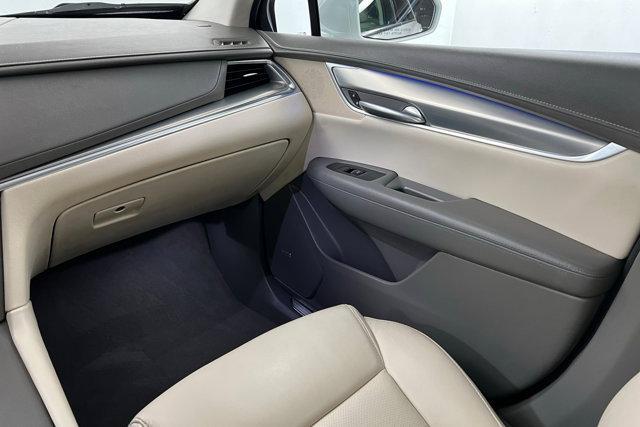 used 2018 Cadillac XT5 car, priced at $20,400