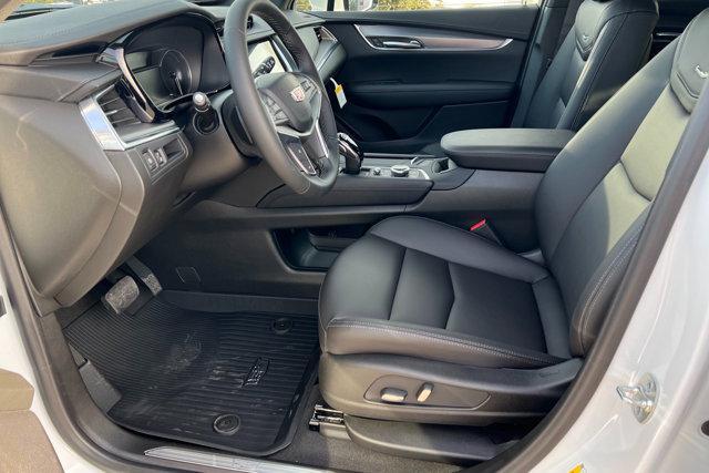 new 2025 Cadillac XT5 car, priced at $48,810