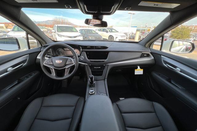new 2025 Cadillac XT5 car, priced at $48,810