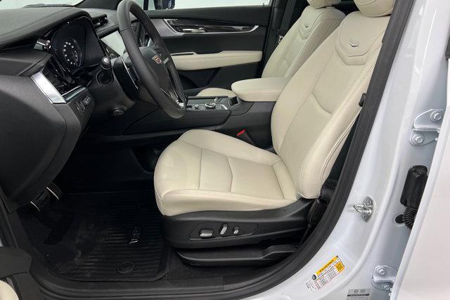 new 2025 Cadillac XT6 car, priced at $68,065