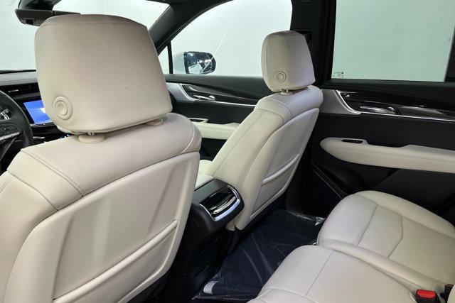 new 2025 Cadillac XT6 car, priced at $68,065