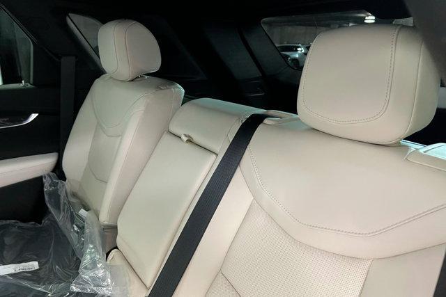 new 2025 Cadillac XT5 car, priced at $65,475