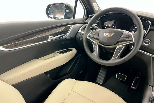 new 2025 Cadillac XT5 car, priced at $65,475