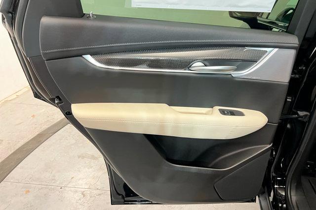 new 2025 Cadillac XT5 car, priced at $65,475